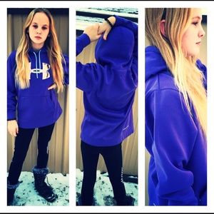 Under armor sweatshirt purple 20$